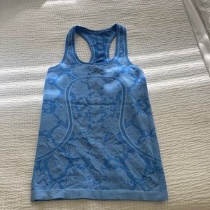 Lululemon tank top
